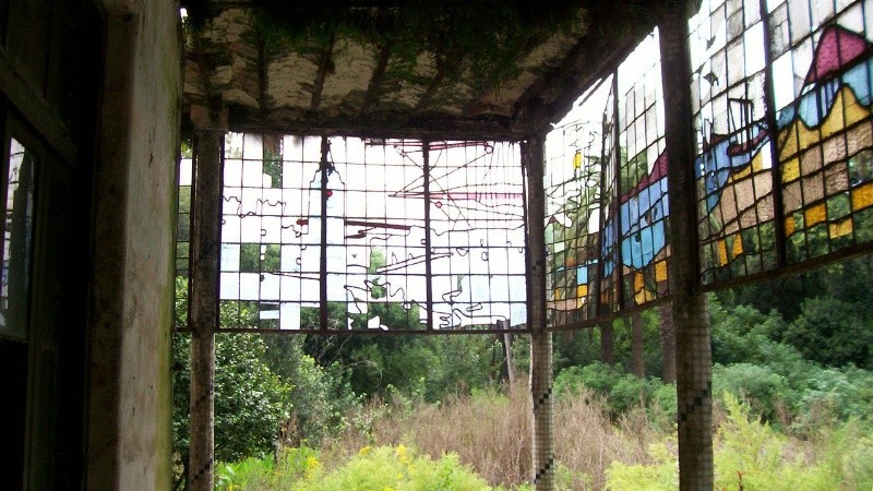 Así era la casona ubicada en el monte Caballero. En los últimos años fue saqueada. 