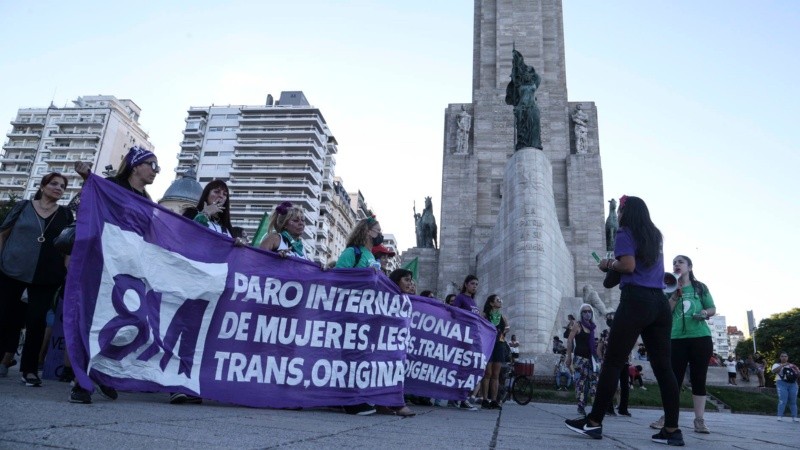 La marcha culminó en el Monumento a la Bandera. 