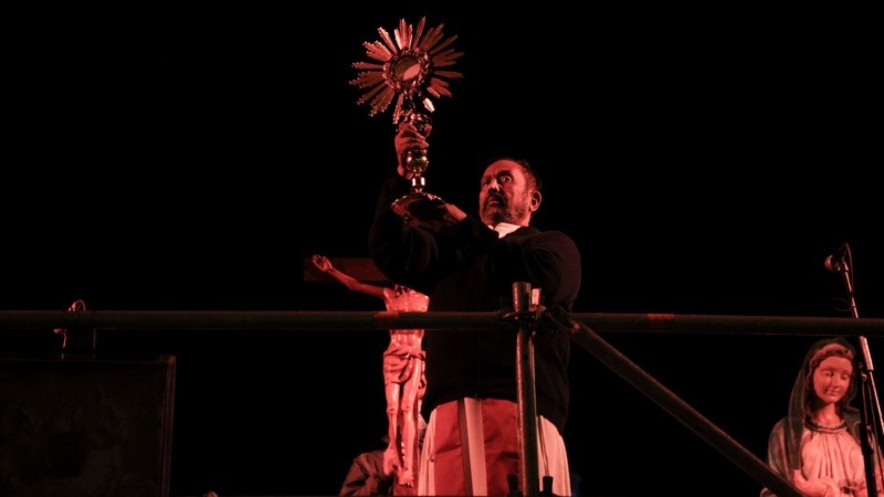 El padre Ignacio habló minutos antes de las 23.30 en el escenario principal. 