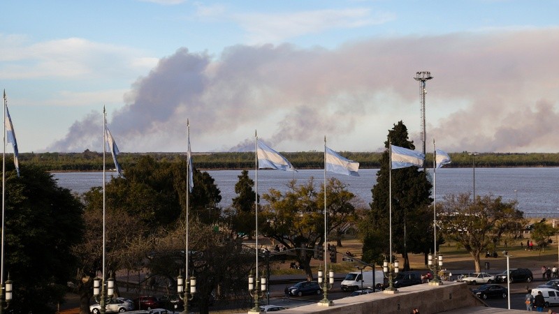 Así se veían los focos minutos antes de la movilización en el Monumento este miércoles por la tarde.