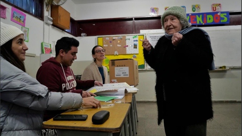 Así se desarrollaban las Paso 2023 en Rosario.