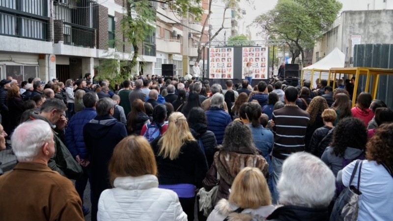 Emotivo acto de homenaje a 10 años de la tragedia de calle Salta 2141.