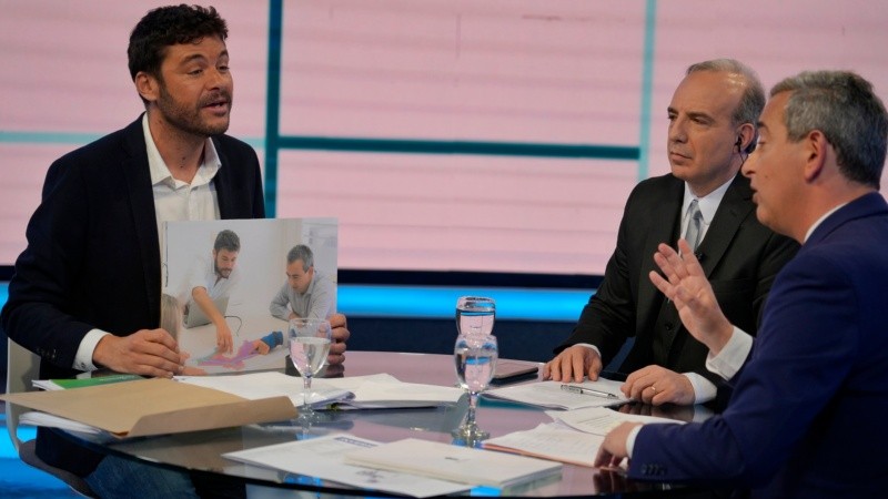 Todas las fotos del debate entre Monteverde y Javkin en El Tres