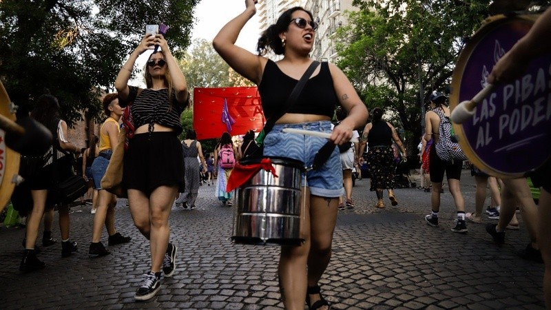 La marcha inició desde Oroño y el río a las 17.