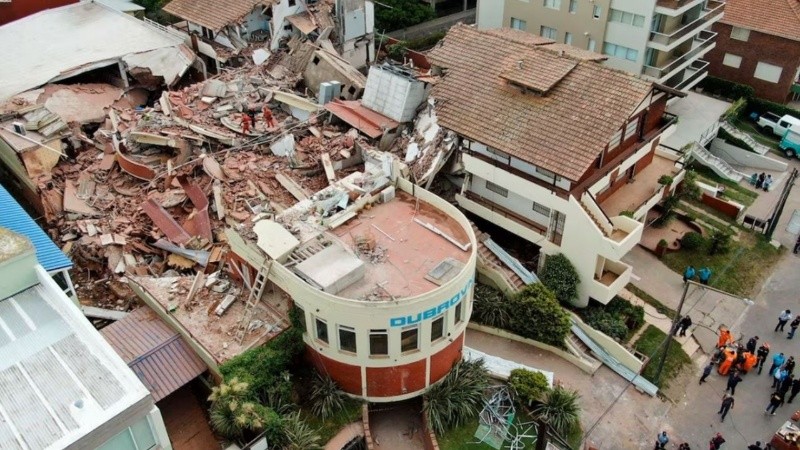 El apart hotel Dubrovnik se derrumbó el 29 de octubre y afectó a inmuebles linderos.