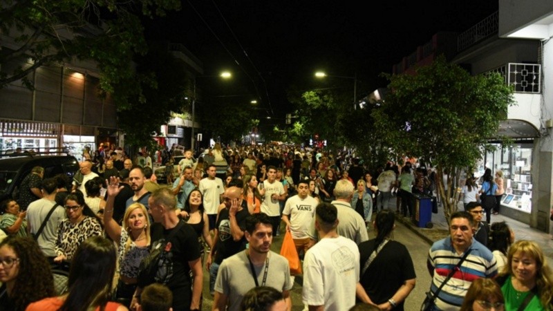 Barrio Azcuénaga se vestirá de fiesta este viernes.