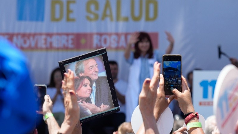 Sol, calor y color en el acto de Cristina de este sábado al mediodía en La Siberia.